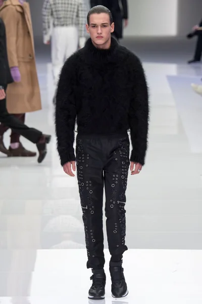 Look 59